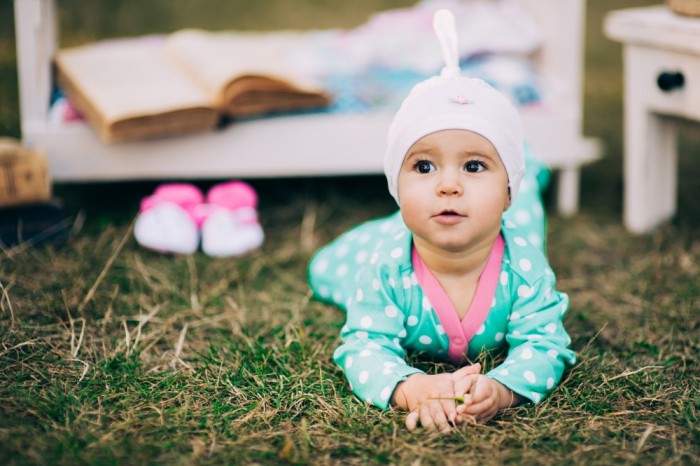 Like my hat, Mama?